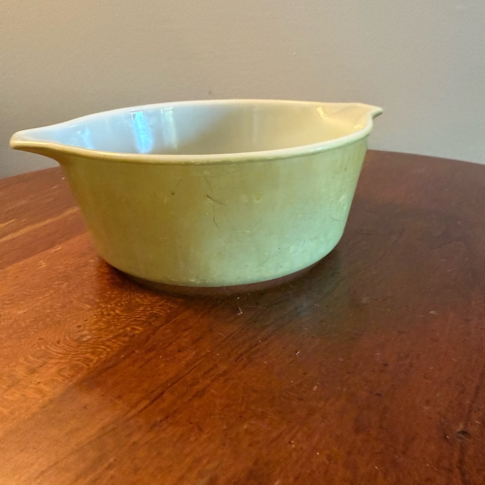 Vintage Pyrex Green Verde 1 1/2 pt. Casserole Dish #472 Made In USA Ovenware - Picture 2 of 8